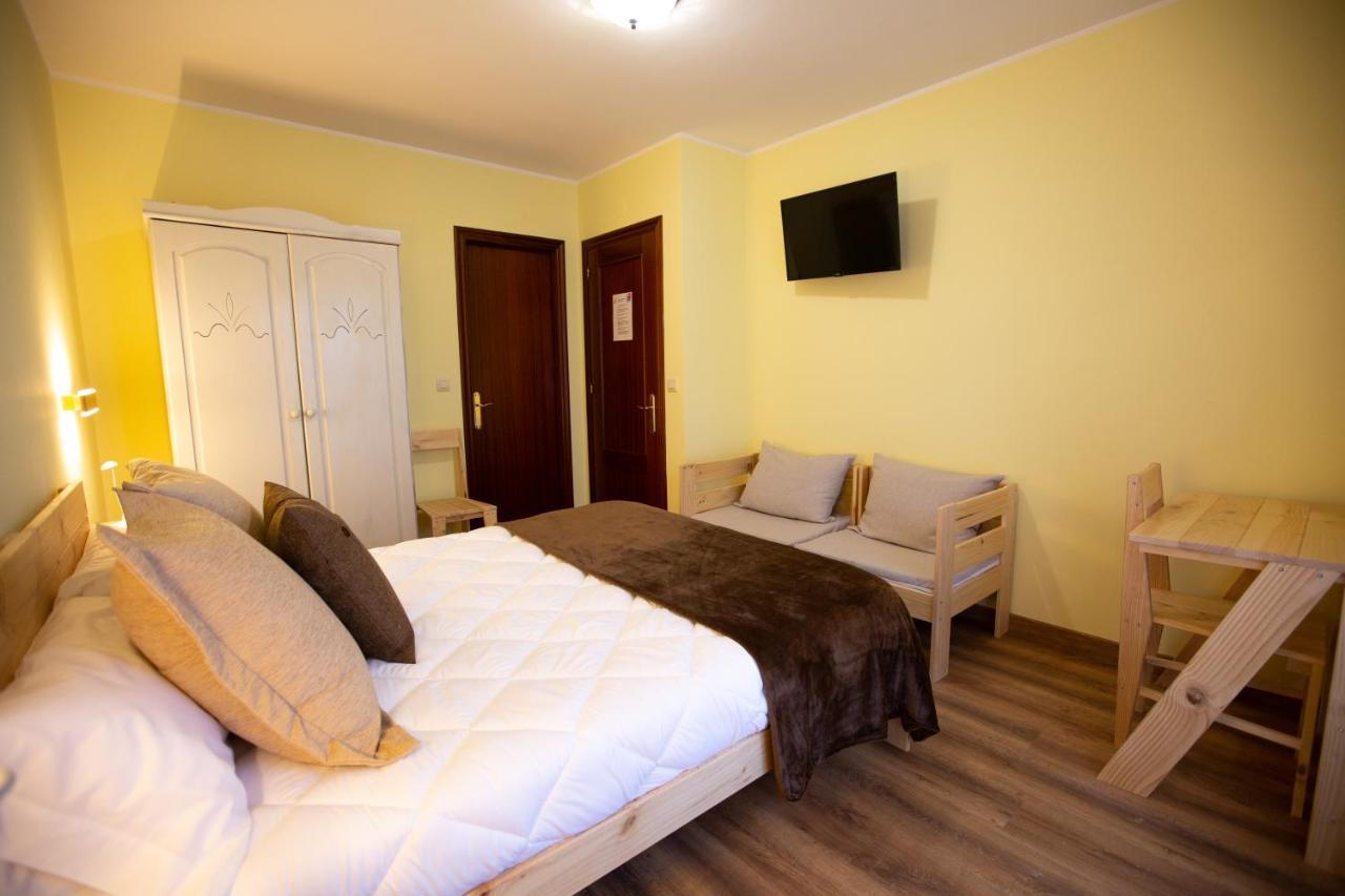 La Casona De Cardes Hotel Cangas de Onis Bagian luar foto