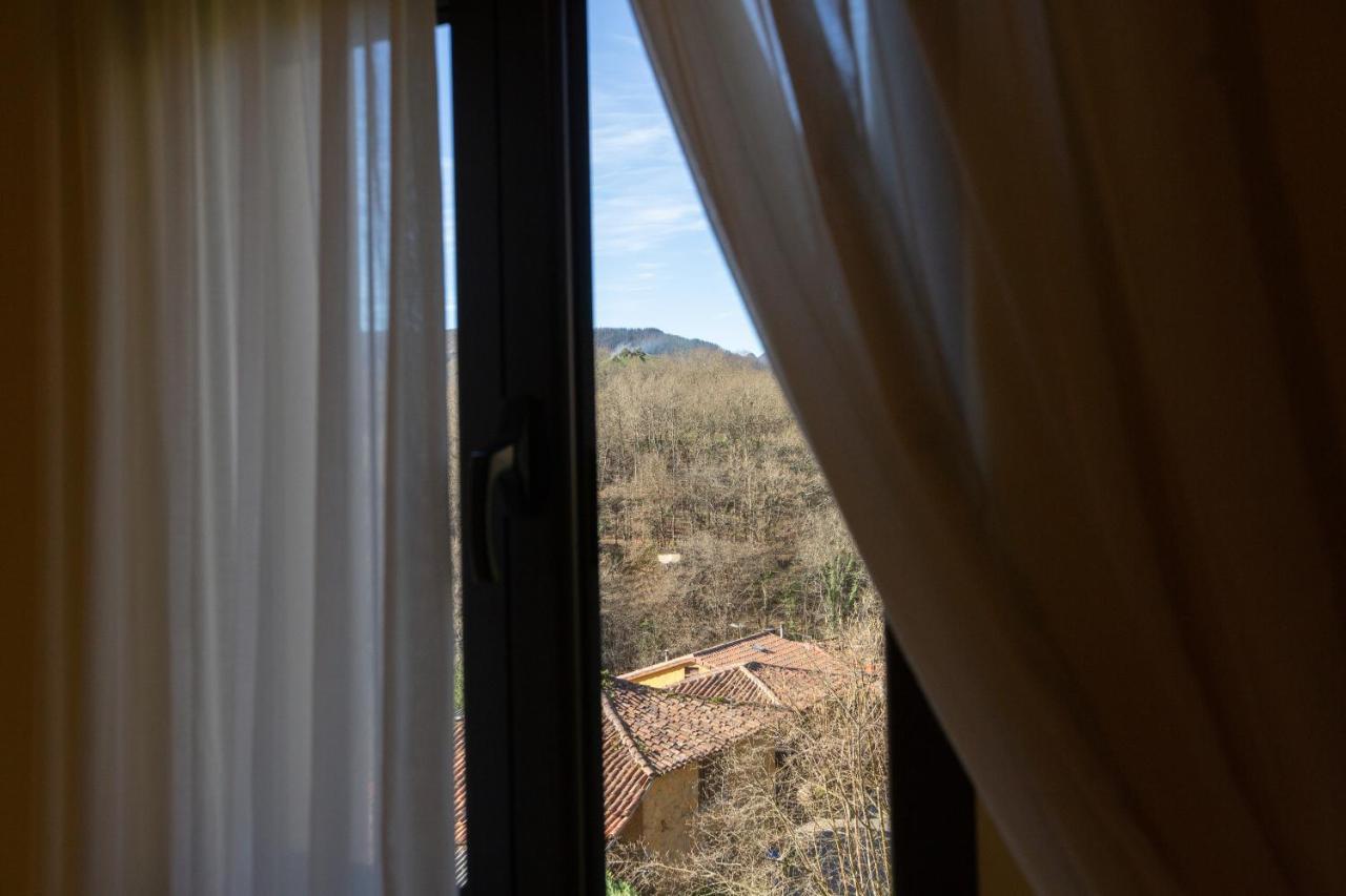 La Casona De Cardes Hotel Cangas de Onis Bagian luar foto