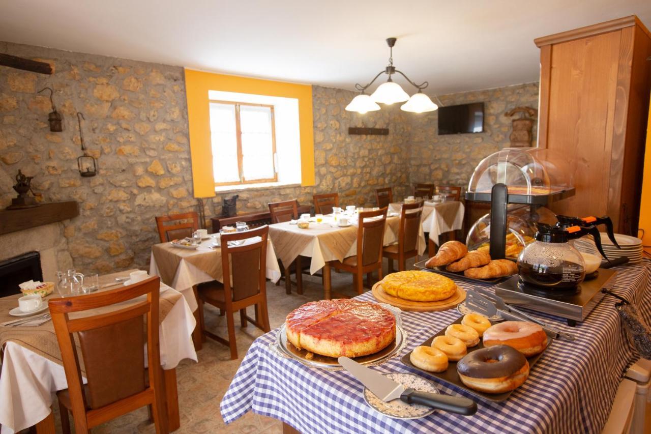 La Casona De Cardes Hotel Cangas de Onis Bagian luar foto