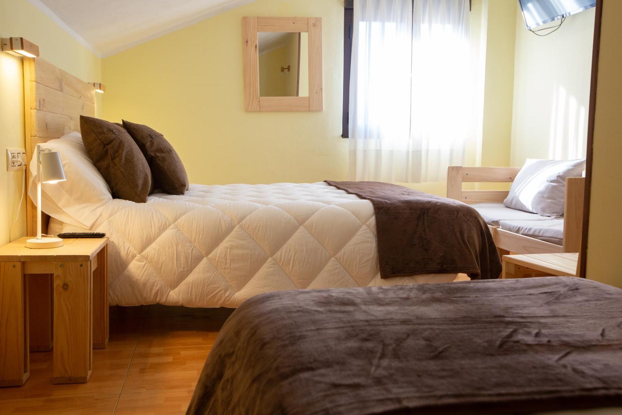 La Casona De Cardes Hotel Cangas de Onis Bagian luar foto
